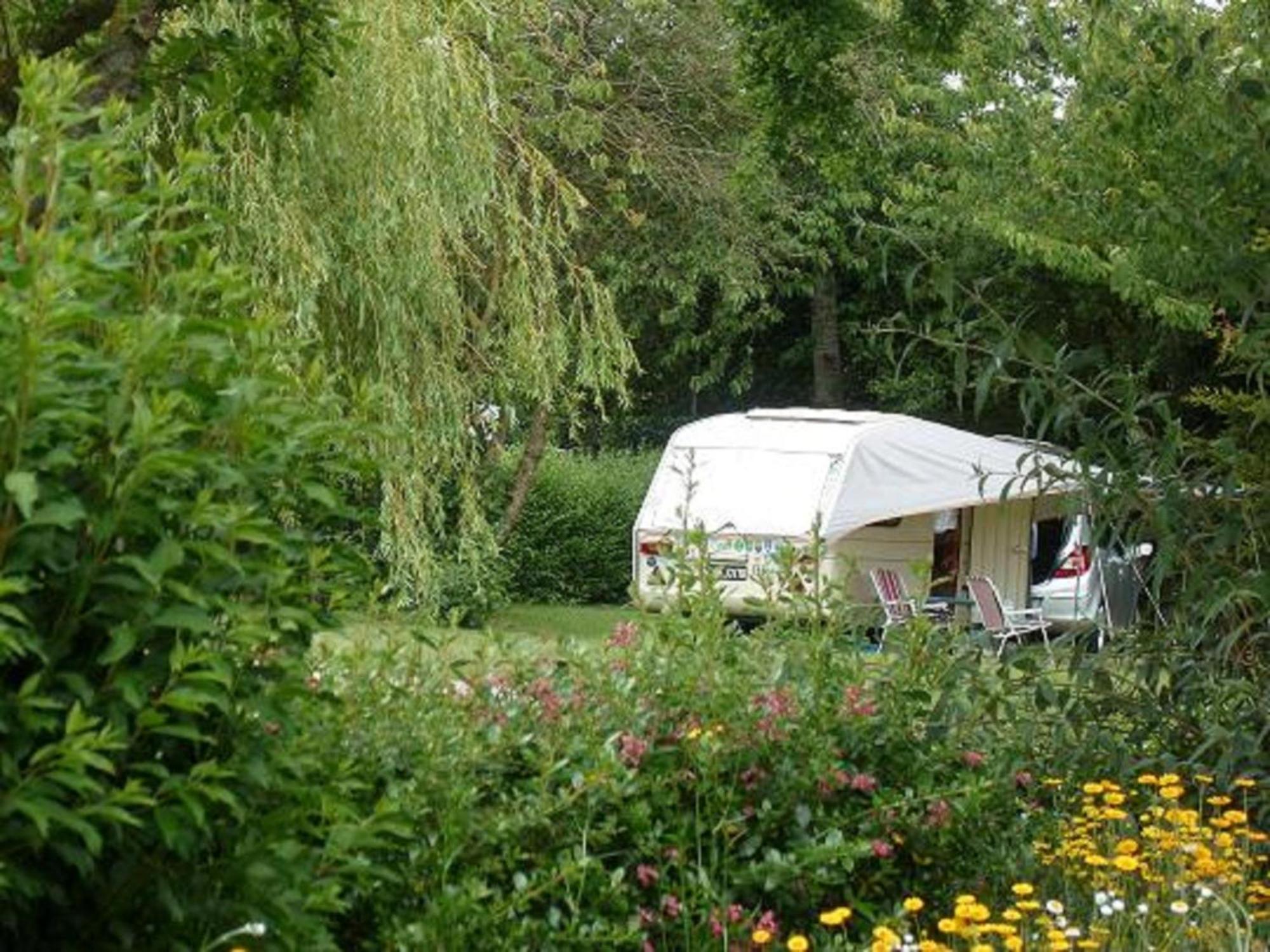 Camping Le Frêche à L'âne Pléboulle